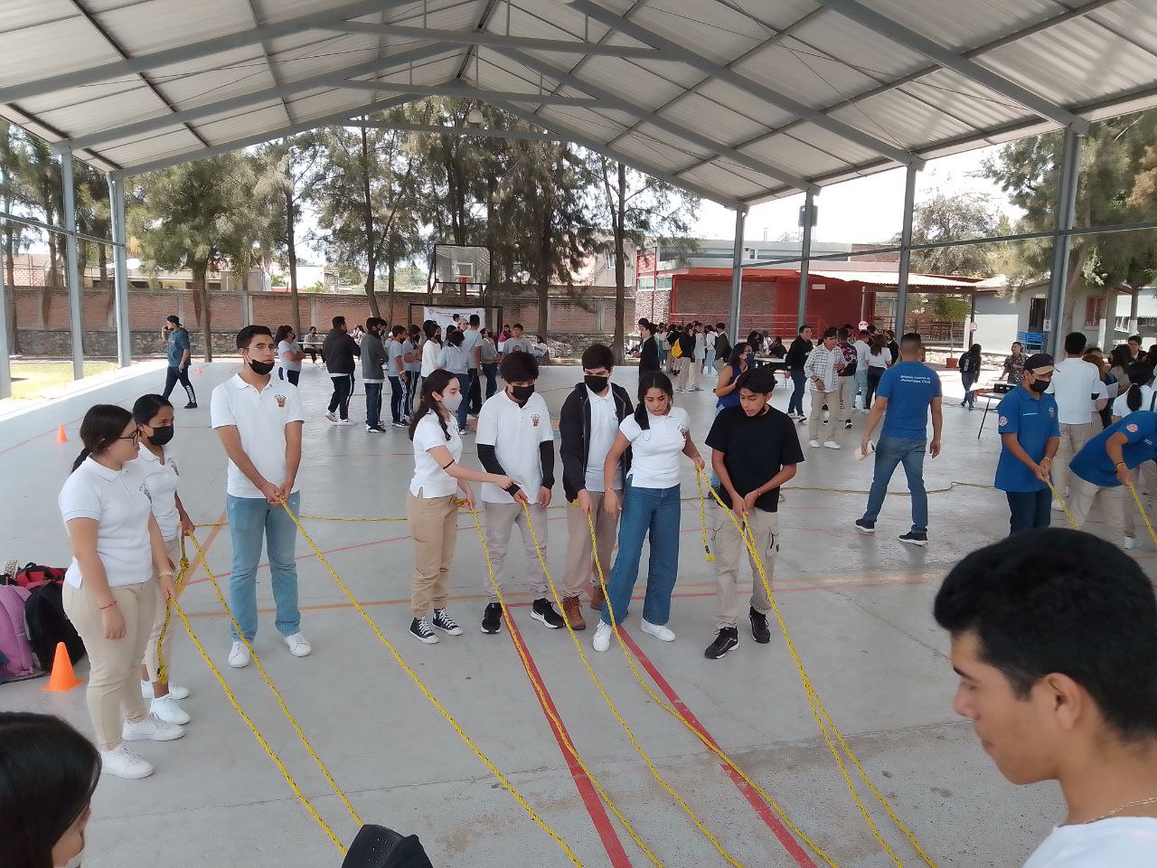 Vive la Feria de los Derechos Universitarios” en la Escuela Preparatoria  Regional de Chapala, de la Universidad de Guadalajara | DDU